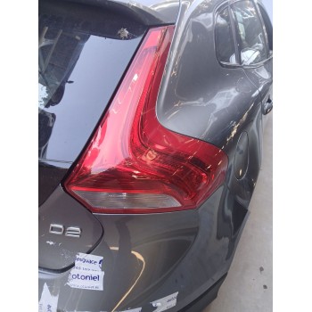 Recambio de piloto trasero derecho para volvo v40 hatchback (525) d2 referencia OEM IAM 31395845  