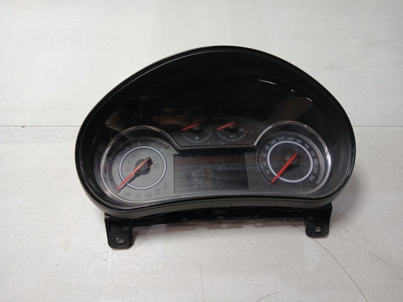 Recambio de cuadro instrumentos para opel insignia sports tourer 2.0 16v cdti referencia OEM IAM 23193603 7110500000000X 