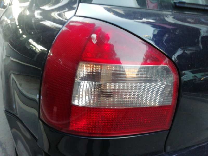 Recambio de piloto trasero izquierdo para audi a3 (8l) 1.6 referencia OEM IAM   