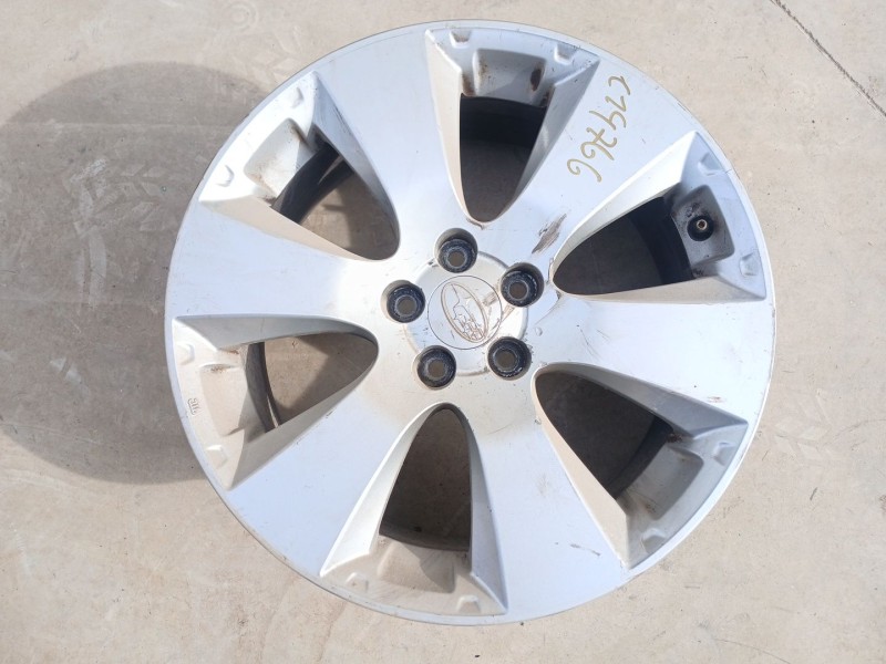 Recambio de llanta para subaru legacy kombi/outback b14 outback limited referencia OEM IAM 17X7J ET48 X1 17 SIN NEUMATICOS