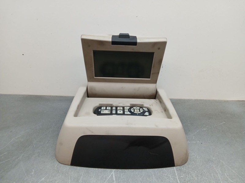 Recambio de sistema navegacion gps para jeep commander 3.0 crd cat referencia OEM IAM P05064249AB  