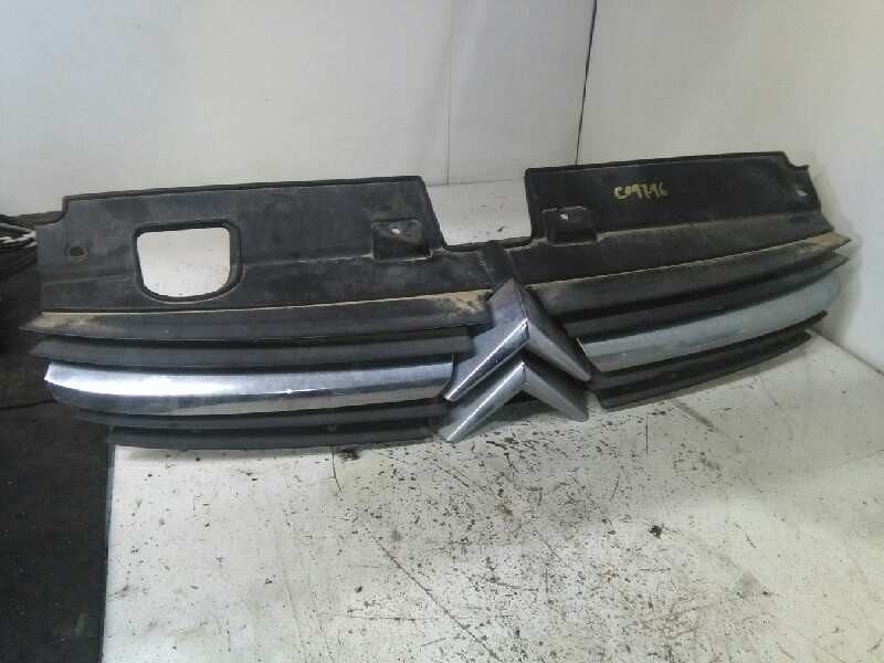 Recambio de rejilla delantera para citroën c5 berlina 2.2 hdi vivace referencia OEM IAM 9636751980 GRIS PLATA 