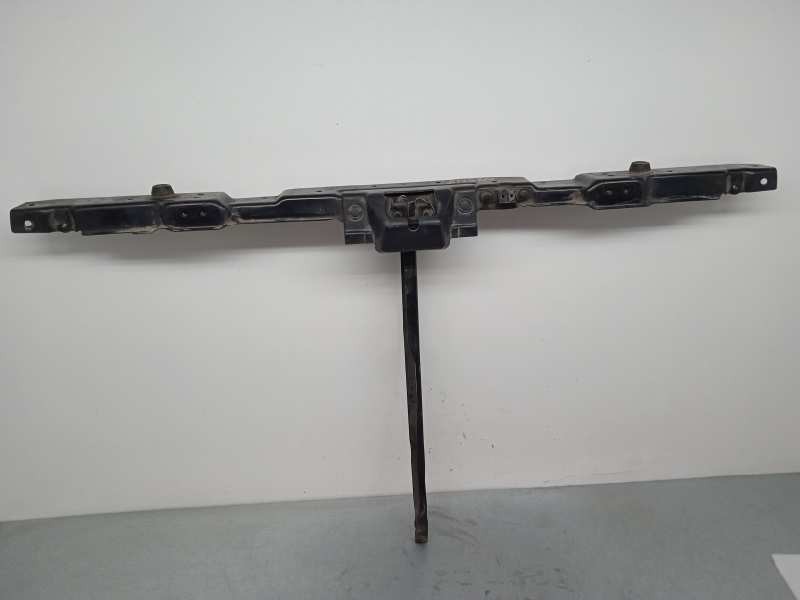 Recambio de travesaño superior para kia carnival 2.9 crdi vgt active referencia OEM IAM   