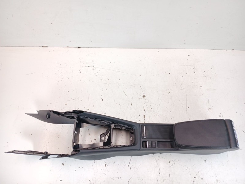 Recambio de apoyabrazos central para skoda octavia iv (nx3, nn3, pv3) 1.5 tsi referencia OEM IAM 5E4863045C  