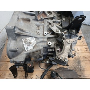 Recambio de caja cambios para toyota avensis sedán (_t25_) 2.0 d-4d (adt250_) referencia OEM IAM   