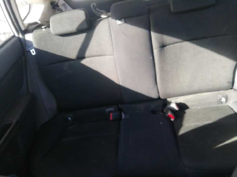 Recambio de asientos traseros para subaru xv sport referencia OEM IAM   