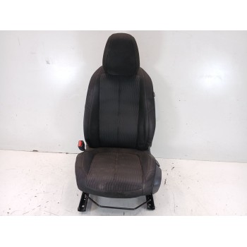 ASIENTO DELANTERO IZQUIERDO 