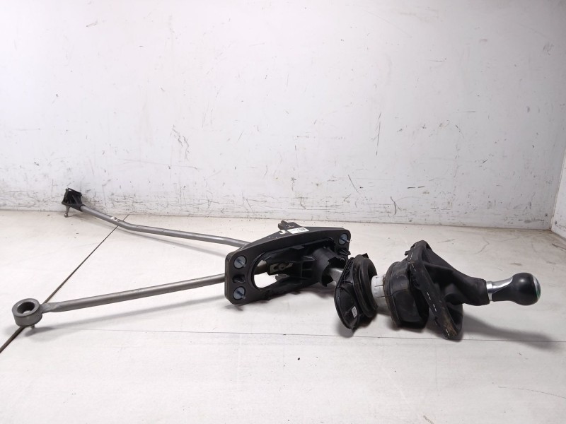 Recambio de palanca cambio para audi a4 b9 (8w2, 8wc) 2.0 tdi referencia OEM IAM 8WO711025B  