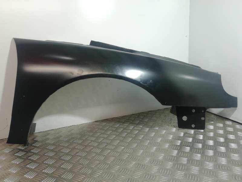 Recambio de aleta delantera derecha para renault laguna (b56) referencia OEM IAM  NUEVO 