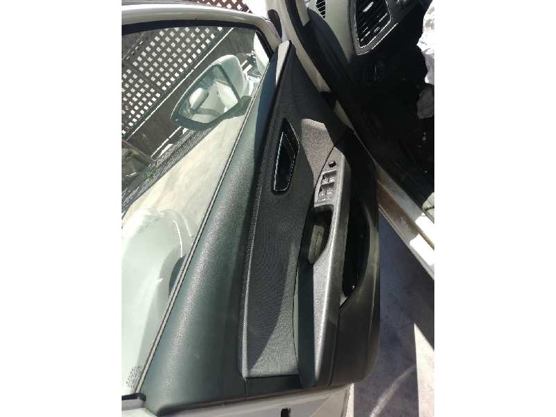 Recambio de guarnecido puerta delantera izquierda para seat leon (5f1) style visio edition referencia OEM IAM   