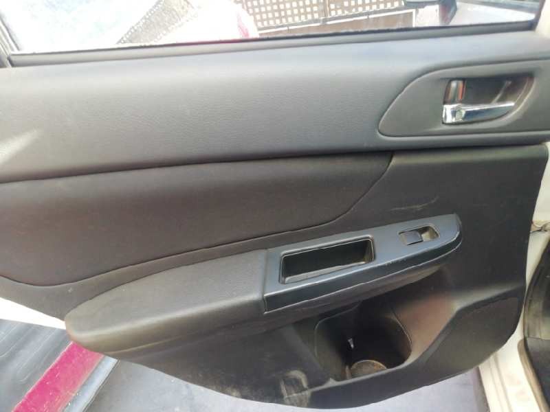 Recambio de guarnecido puerta trasera izquierda para subaru xv sport referencia OEM IAM 94227FJ010  