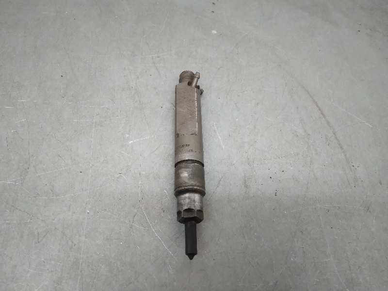 Recambio de inyector para volkswagen golf iv berlina (1j1) 1.9 tdi referencia OEM IAM 0432193595 X1 038130202A