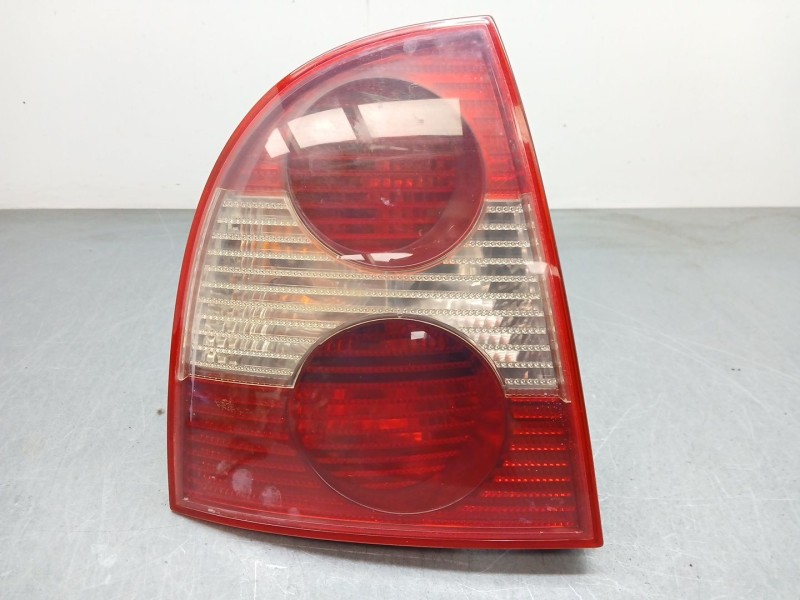 Recambio de piloto trasero izquierdo para volkswagen passat b5.5 (3b3) 1.6 referencia OEM IAM 3B5945095AE  