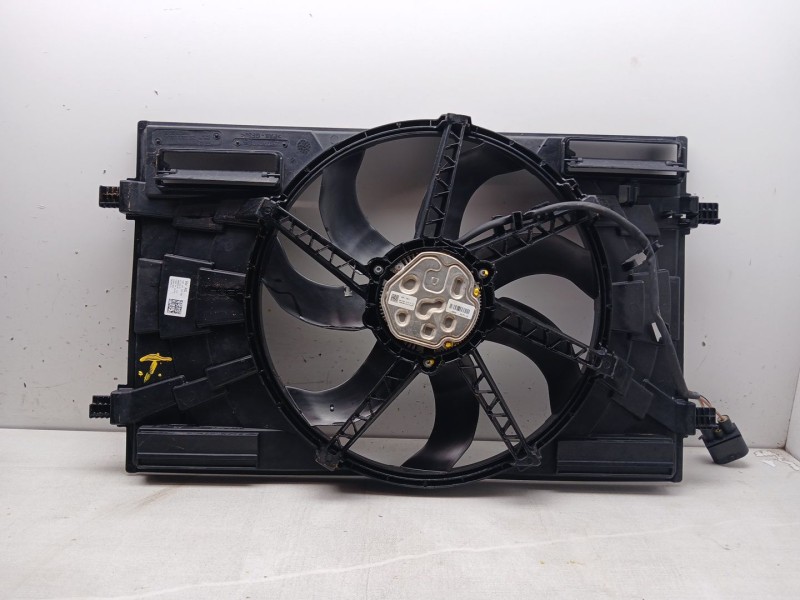 Recambio de electroventilador para volkswagen t-roc (a11, d11) 1.0 tsi referencia OEM IAM 5Q0121203DQ  