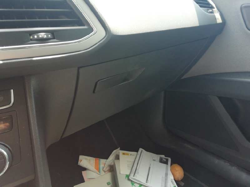 Recambio de guantera para seat leon (5f1) style visio edition referencia OEM IAM   