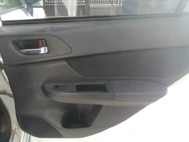 Recambio de guarnecido puerta trasera derecha para subaru xv sport referencia OEM IAM 94227FJ000  