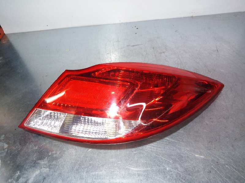 Recambio de piloto trasero derecho para opel insignia berlina cosmo referencia OEM IAM 1222188 5P 