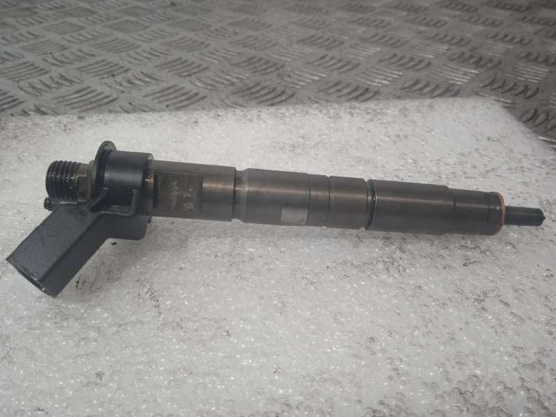 Recambio de inyector para bmw serie 5 touring (f11) 3.0 turbodiesel referencia OEM IAM 780542802 7805428 