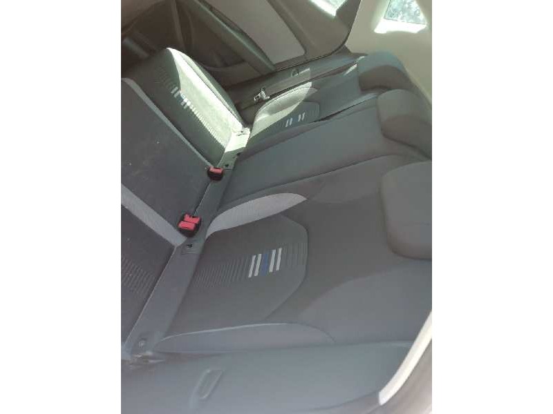 Recambio de asientos traseros para seat leon (5f1) style visio edition referencia OEM IAM   