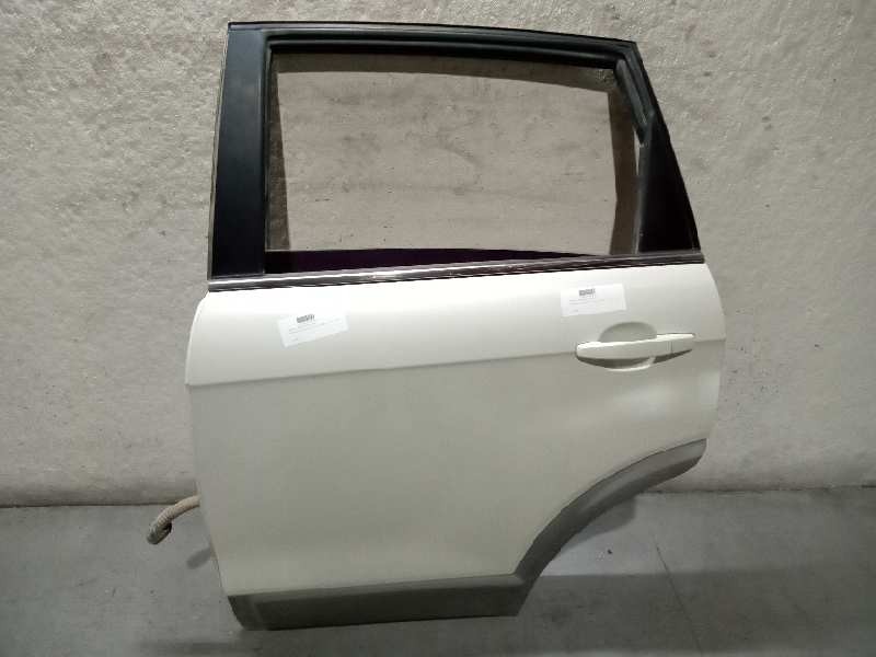Recambio de puerta trasera izquierda para chevrolet captiva 2.2 vcdi lt 2wd referencia OEM IAM 94543752  