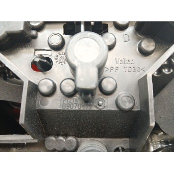 Recambio de piloto trasero derecho para toyota avensis sedán (_t25_) 2.0 d-4d (adt250_) referencia OEM IAM 89070472  