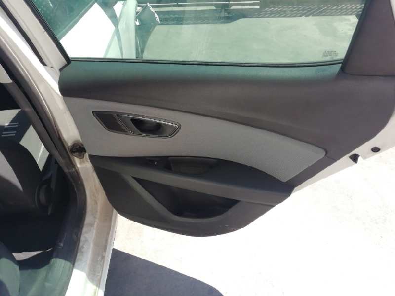 Recambio de guarnecido puerta trasera derecha para seat leon (5f1) style visio edition referencia OEM IAM   