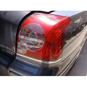 Recambio de piloto trasero derecho para toyota avensis sedán (_t25_) 2.0 d-4d (adt250_) referencia OEM IAM 89070472  