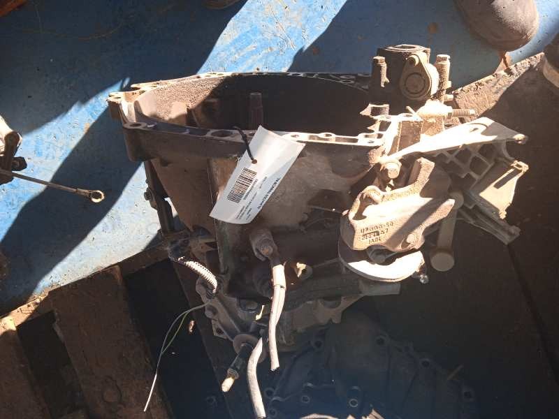 Recambio de caja cambios para citroën c4 berlina collection referencia OEM IAM 20DM69 138.000KM 5V