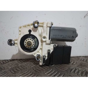 Recambio de motor elevalunas trasero izquierdo para volkswagen bora berlina (1j2) 1.9 tdi referencia OEM IAM 1C0959811A  