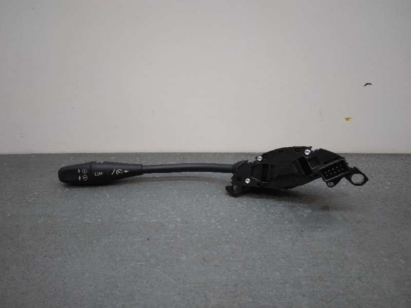 Recambio de mando volante para mercedes-benz clase b (w245) 200 (245.233) referencia OEM IAM A1695460004 CONTROL CRUCERO 