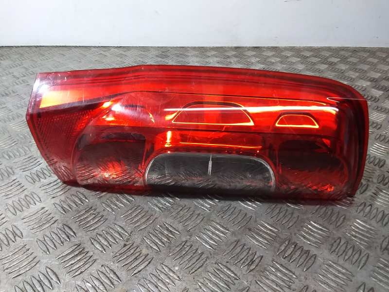 Recambio de piloto trasero izquierdo para fiat qubo (300) dynamic referencia OEM IAM 13203F/A  