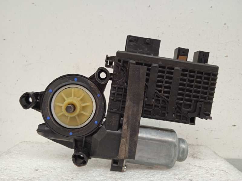 Recambio de motor elevalunas delantero derecho para citroën c4 grand picasso exclusive referencia OEM IAM 9674032480  