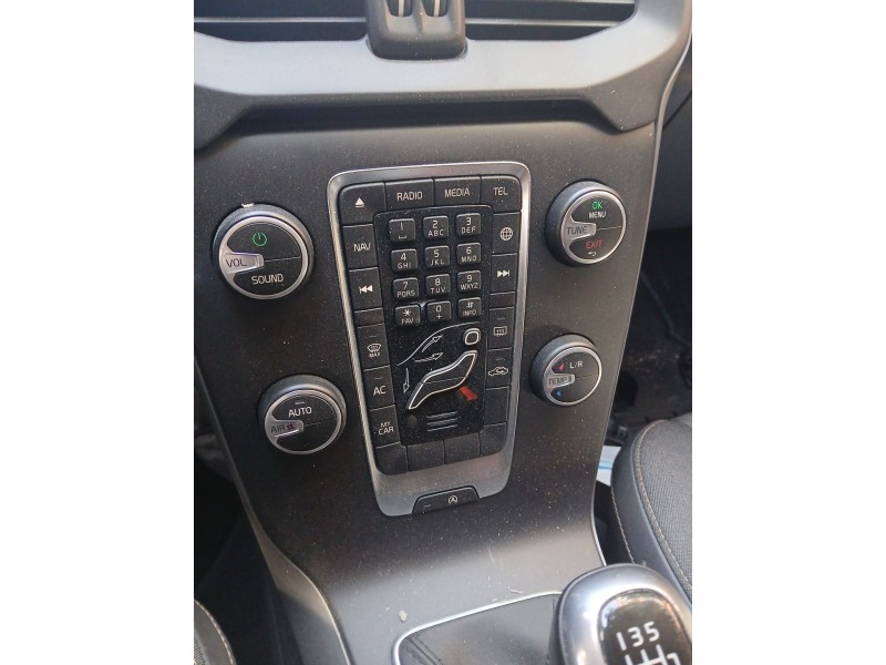 Recambio de sistema audio / radio cd para volvo v40 hatchback (525) d2 referencia OEM IAM   