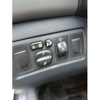 Recambio de retrovisor derecho para toyota avensis sedán (_t25_) 2.0 d-4d (adt250_) referencia OEM IAM E11020058 E11016057 