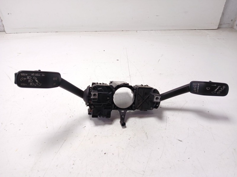 Recambio de mando multifuncion para skoda fabia iii station wagon (nj5) 1.0 tsi referencia OEM IAM 2Q0953521AE 2Q0953502A 