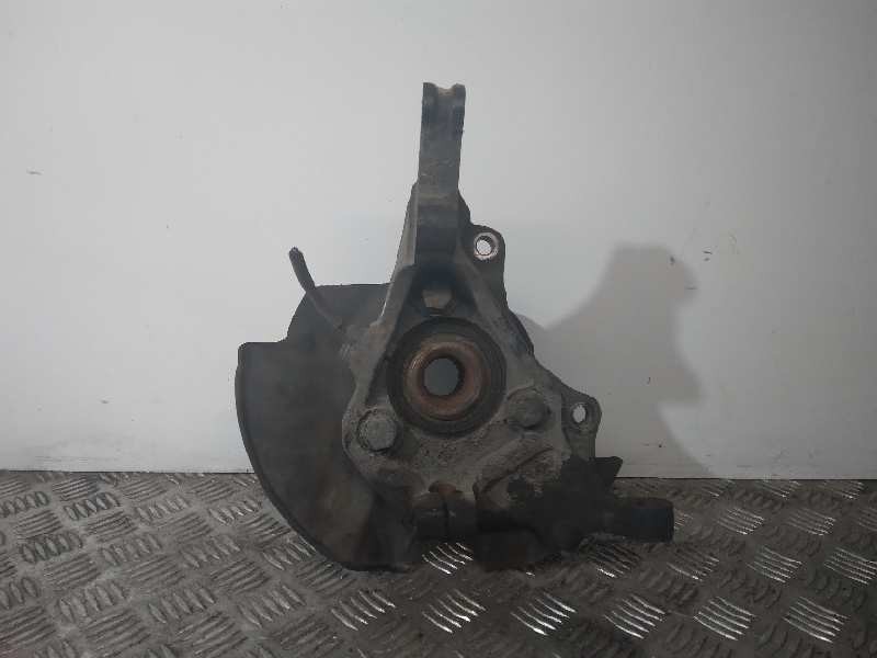 Recambio de mangueta delantera derecha para kia carnival 2.9 crdi vgt active referencia OEM IAM   