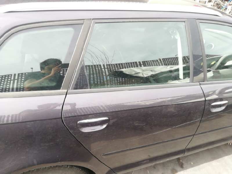 Recambio de puerta trasera derecha para audi a3 (8p) 1.2 16v tfsi referencia OEM IAM 8P4833052A SPORTBACK 5P 