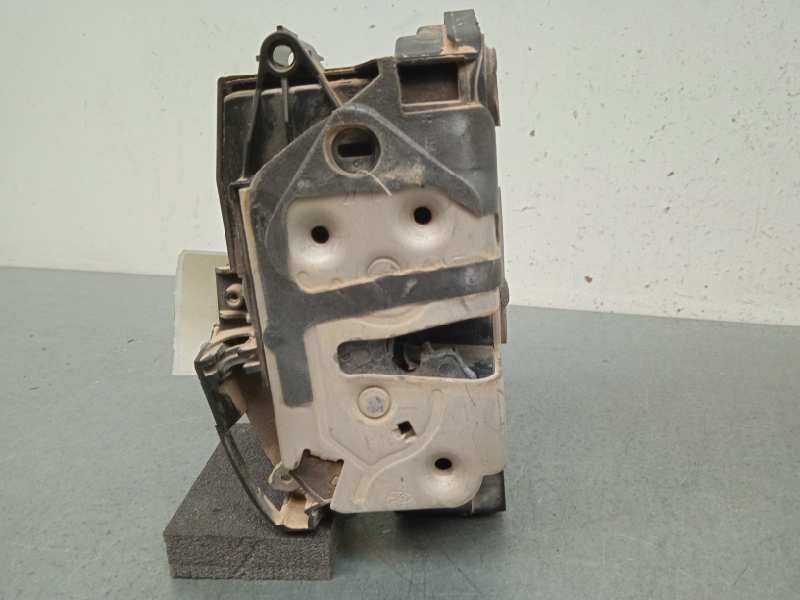 Recambio de cerradura puerta lateral izquierda para ford transit courier combi trend referencia OEM IAM BM5AA26413AG  4 PINS