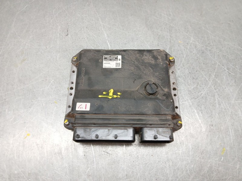 Recambio de centralita motor uce para lexus is ii (_e2_) 220d (ale20) referencia OEM IAM 8966153740 1758008284 