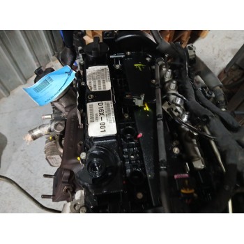 Recambio de despiece motor para ssangyong tivoli limited 4x2 referencia OEM IAM 673910  