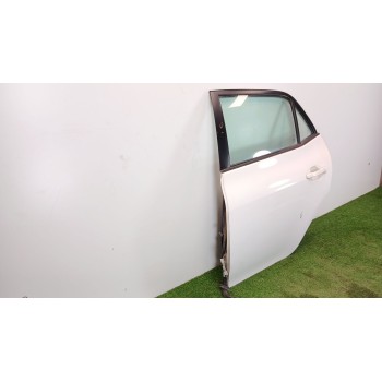 Recambio de puerta trasera izquierda para toyota auris (_e15_) 1.4 d-4d (nde150_) referencia OEM IAM 6700402260  