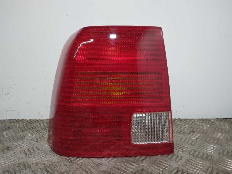 Recambio de piloto trasero izquierdo para volkswagen passat berlina (3b2) referencia OEM IAM 3B5945095F NUEVO SEDAN 4 PUERTAS