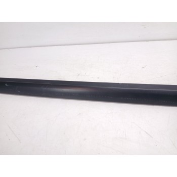 Recambio de barras techo para seat leon st (5f8) x-perience 4drive referencia OEM IAM 8E9860021 X2 UNIDADES 