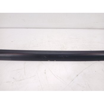 Recambio de barras techo para seat leon st (5f8) x-perience 4drive referencia OEM IAM 8E9860021 X2 UNIDADES 