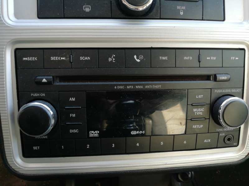 Recambio de sistema audio / radio cd para dodge journey 2.0 16v crd cat referencia OEM IAM   
