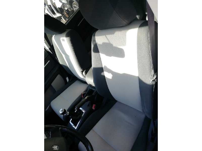 Recambio de asiento delantero izquierdo para dodge journey 2.0 16v crd cat referencia OEM IAM   