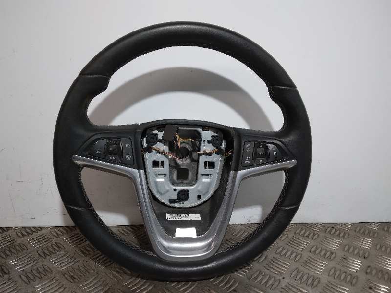 Recambio de volante para opel mokka selective referencia OEM IAM 13473053 13251692 