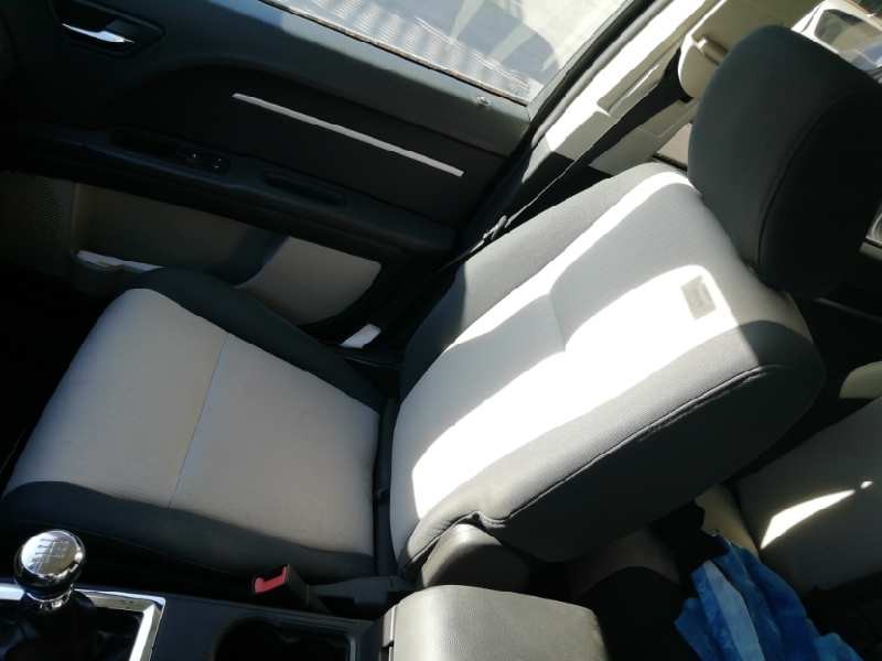 Recambio de asiento delantero derecho para dodge journey 2.0 16v crd cat referencia OEM IAM   