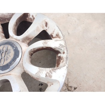 Recambio de llanta para fiat 500 l (330) basic referencia OEM IAM 7JX17 ET41 735585994 17 X1