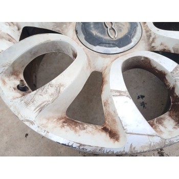 Recambio de llanta para fiat 500 l (330) basic referencia OEM IAM 7JX17 ET41 735585994 17 X1